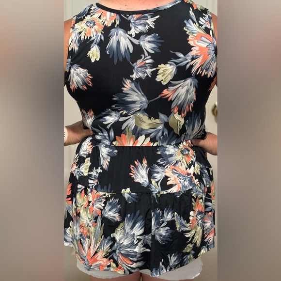 Women’s Floral Tank Top Flowy Plus Size - Picture 6 of 6
